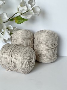 Sznurek 3 mm poliestrowy LNIANY JASNY 100 m