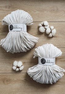 BOBBINY - sznurek pleciony - 5 mm "ZŁAMANA BIEL ZE ZŁOTEM”  