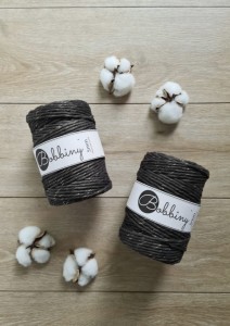 BOBBINY - SZNUREK SKRĘCANY - 5 MM - ESPRESSO ZE ZŁOTĄ NITKĄ 100 M