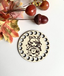 Drewniana baza okrągła 10 cm, koszyczek podkładka pod kubek 4 mm wzór 50