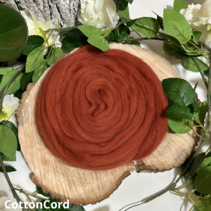 Wełna czesankowa MIEDZIANY  50 gr  