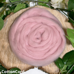 Wełna czesankowa PASTELOWY RÓŻ  50 gr   