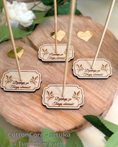 Drewniany grawerowany stojak do Aniołka 6,5 cm X 4 cm