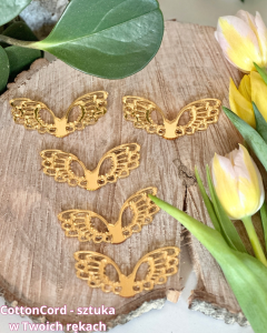 Złote skrzydła z lustrzanej pleksi  6,5 cm X 3,5 cm wzór Anielskie 81