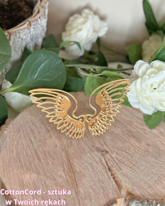 Złote skrzydła z lustrzanej pleksi  14 cm X 7 cm wzór Anielskie 55