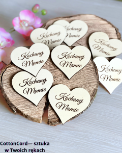 Serce drewniane “Kochanej Mamie” 9,5 cm