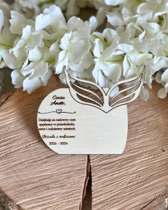 Drewniana baza do aniołka – z sercem i wdzięcznością 10,8 cm X 8,8 cm anielskie 21