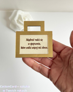 Tabliczka dekoracyjna – drewno & złoto, tabliczka zawieszka, personalizowany grawer 7 x 7 cm