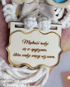 Tabliczka dekoracyjna – drewno & złoto, tabliczka zawieszka, personalizowany grawer 7 x 6 cm