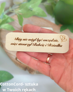 Personalizowana tabliczka drewniana 10 x 3 cm z zaokrąglonymi rogami