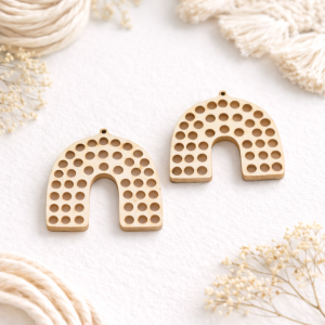 2 szt. Drewniane bazy do kolczyków makrama 4x3,5 cm – tęcza z otworami – półfabrykat DIY – Wzór 19