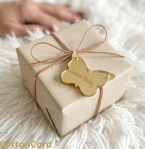 Personalizowane złote  zawieszki motylki z lustrzanej plexi