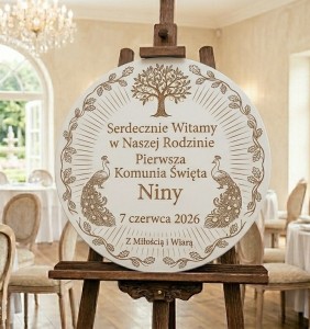 Tablica powitalna Komunia 50 cm | Biała tablica z grawerem Pawie | Dekoracja komunijna