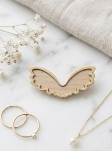 Drewniane skrzydła ze złotą obramówką 8 cm X 4,5 cm wzór Anielskie 82 