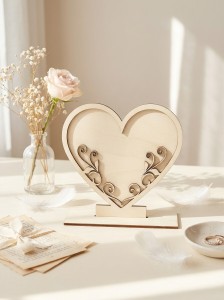 Drewniana ramka stojąca serce DO RĘKODZIEŁA/ANIOŁKA 20 CM