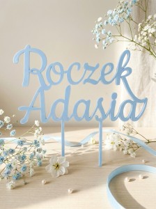 Personalizowany toper na tort z imieniem – pleksi błękitny roczek urodziny