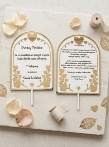 Personalizowana tabliczka dwustronna ze szpikulcem – biała ze złotem 12 x 16 cm