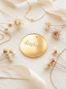 Personalizowana zawieszka gołąbek ze złotej lustrzanej pleksi – 4 cm 