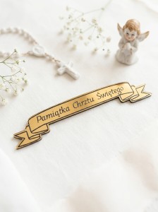 Personalizowana złota tabliczka wstążka z czarnym grawerem 12 × 2,5 cm – Pamiątka Komunii Świętej
